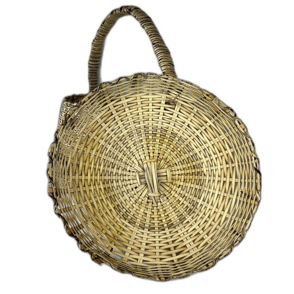 Wicker Basket Lg w/Lid Vintage Tan with Center Brown Stripe - Picture 6 of 8